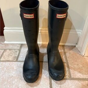 Hunter Black Rain Boot with Interior Logo Detailing